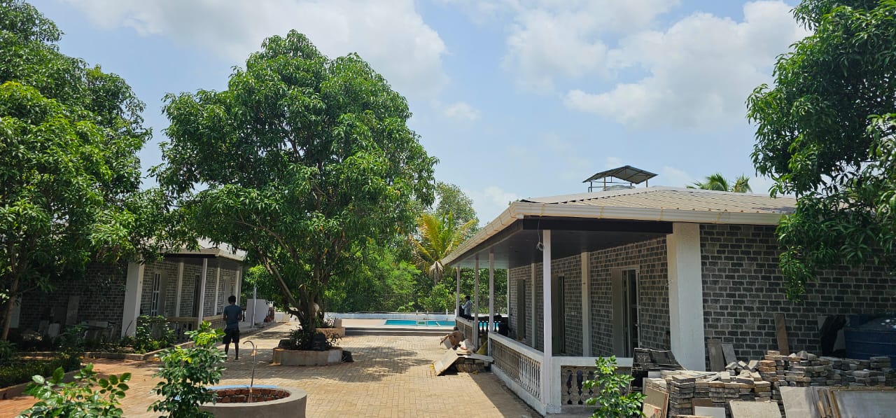 Villa courtyard and grounds